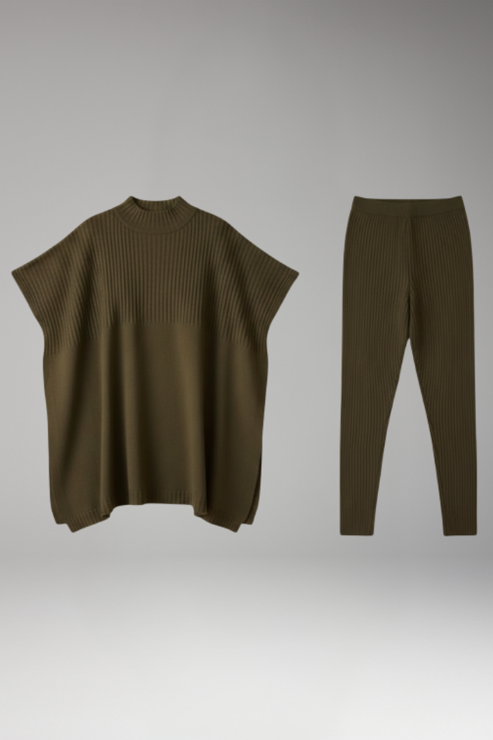 Women's Two-Piece Knitwear Set with Oversized Top