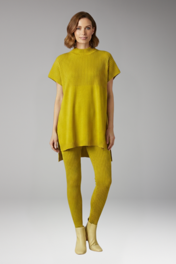 Women's Two-Piece Knitwear Set with Oversized Top
