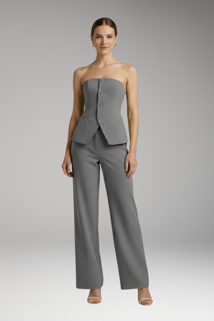 Women’s Two-Piece Outfit with Strapless Top and Wide-Leg Trousers