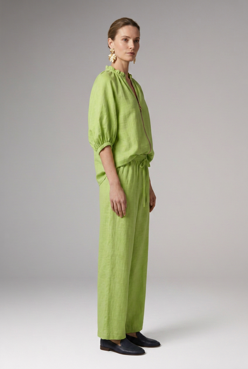 Women's Two-Piece Set with Short Sleeves and Wide Legs