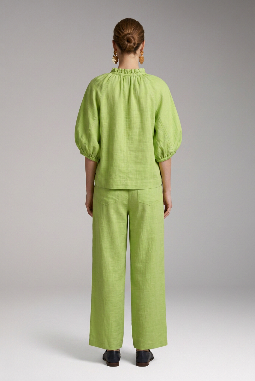 Women's Two-Piece Set with Short Sleeves and Wide Legs