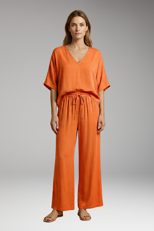 Women's Two-Piece Trouser Set with V-Neckline and Batwing Sleeves
