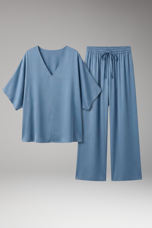 Women's Two-Piece Trouser Set with V-Neckline and Batwing Sleeves