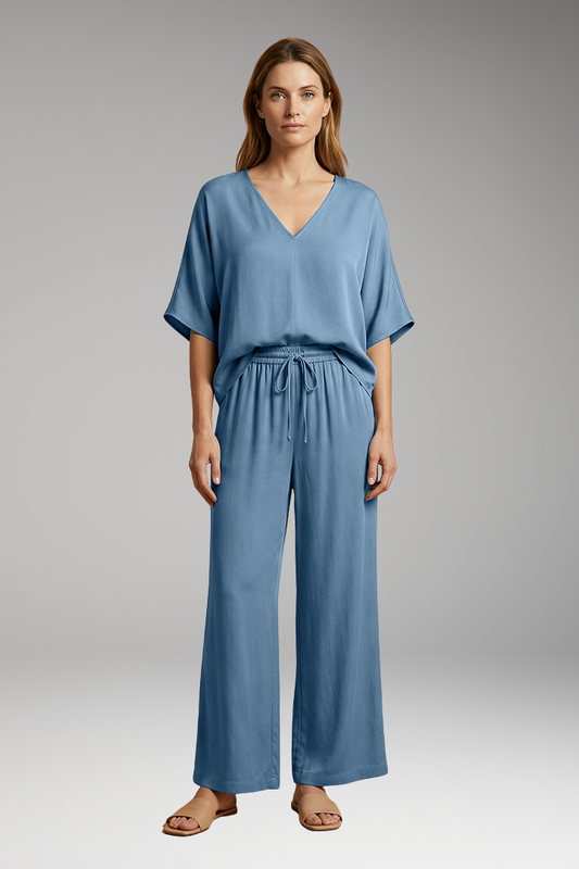 Women's Two-Piece Trouser Set with V-Neckline and Batwing Sleeves