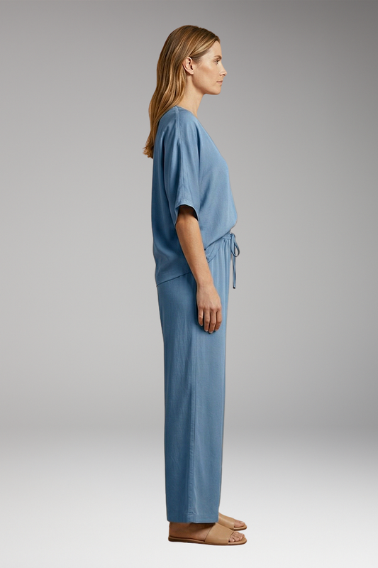 Women's Two-Piece Trouser Set with V-Neckline and Batwing Sleeves