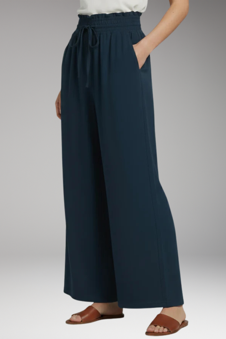 Women's Wide Leg Trousers with Side Pockets