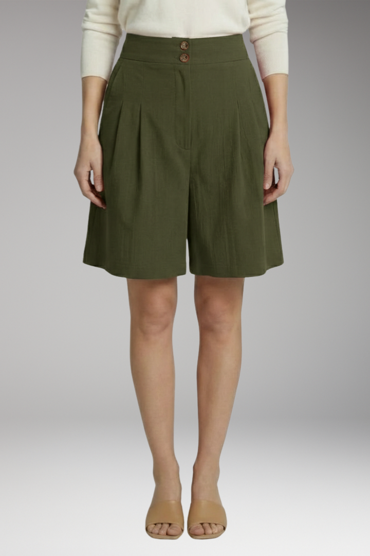 Women’s High-Waisted Shorts with Side Pockets