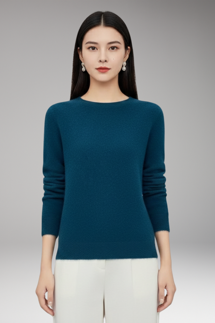 Women’s Jumper with O-Neckline and Long Sleeves