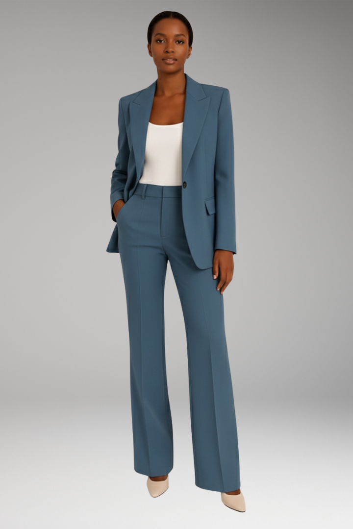 Women’s Two-Piece Set with Blazer and Straight-Leg Trousers