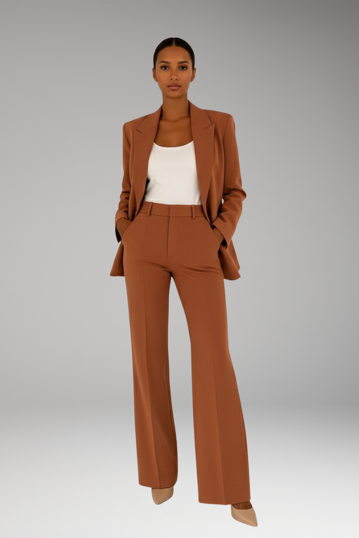 Women’s Two-Piece Set with Blazer and Straight-Leg Trousers