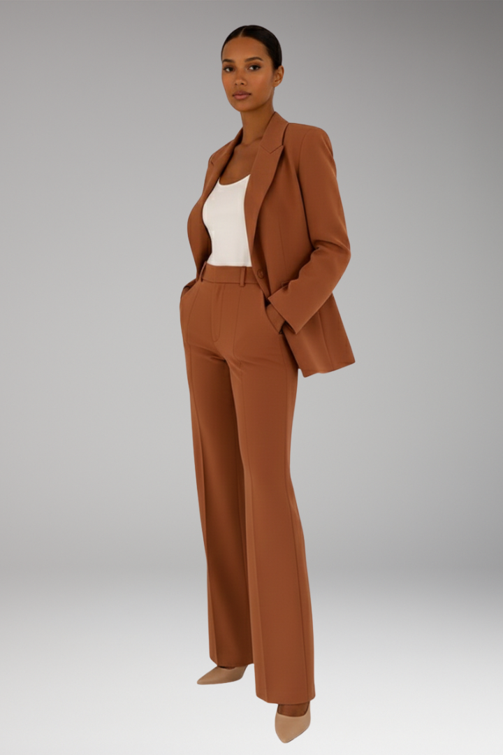 Women’s Two-Piece Set with Blazer and Straight-Leg Trousers