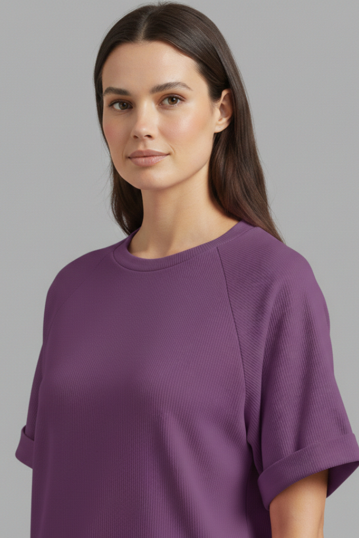 Women's Oversized T-Shirt with Round Neck and Rolled Cuffs