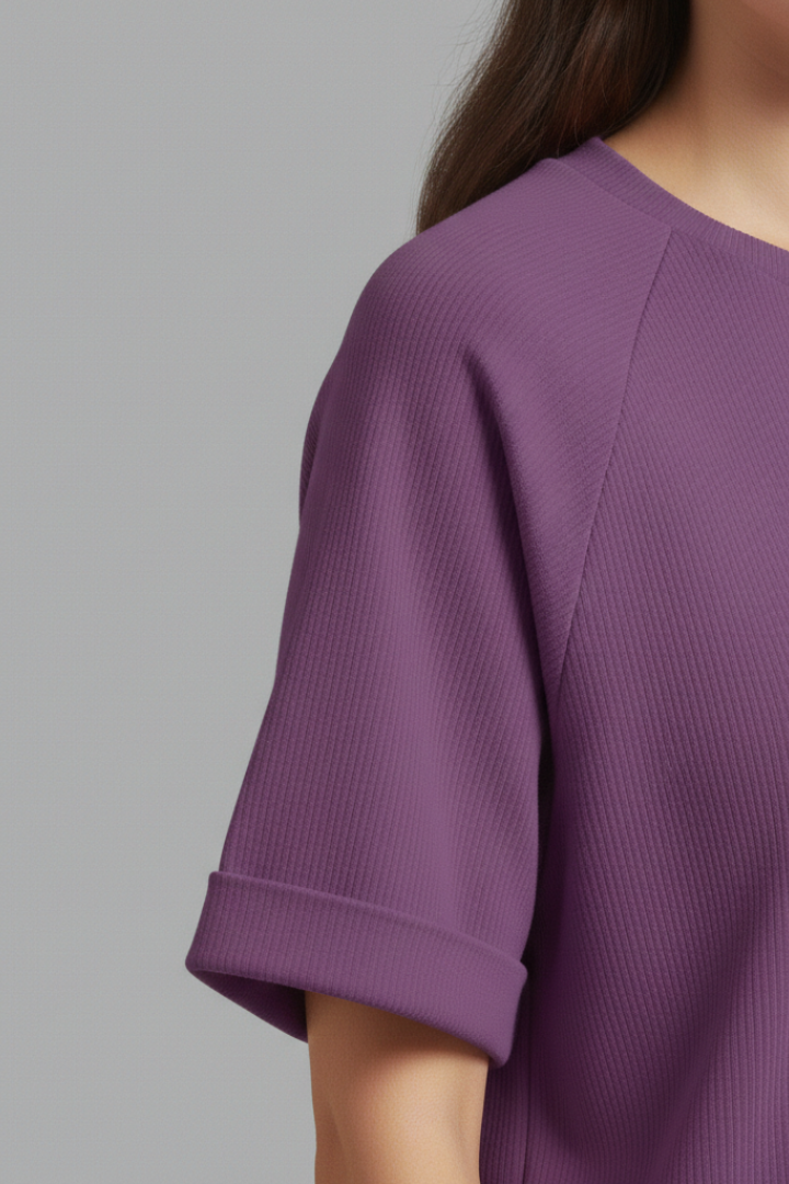 Women's Oversized T-Shirt with Round Neck and Rolled Cuffs