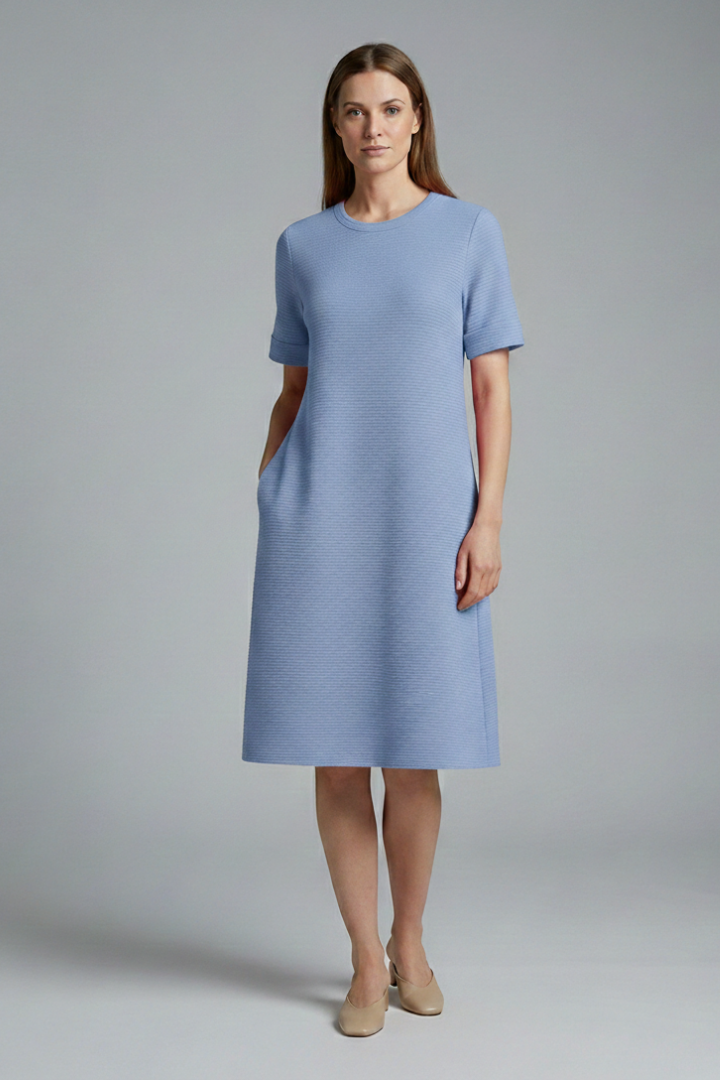 Women's Casual Dress with Relaxed Fit and Practical Pockets