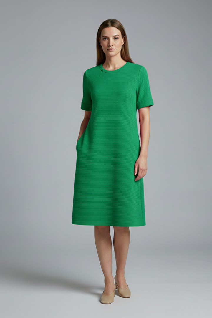 Women's Casual Dress with Relaxed Fit and Practical Pockets