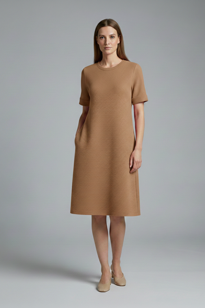 Women's Casual Dress with Relaxed Fit and Practical Pockets
