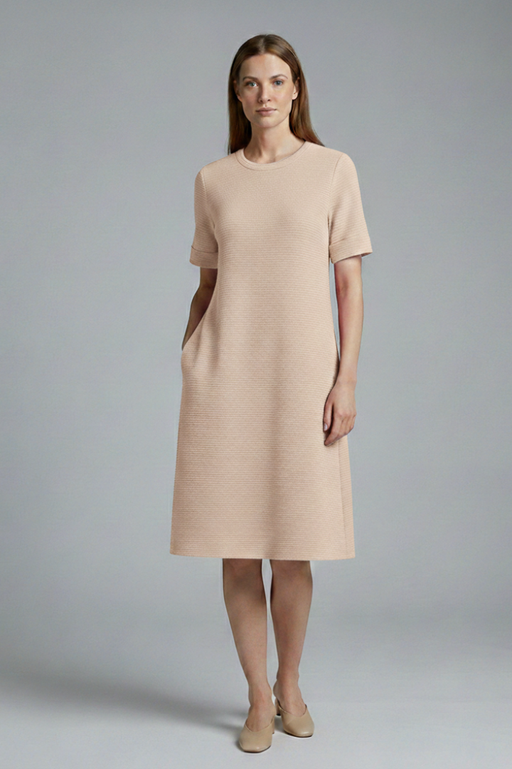 Women's Casual Dress with Relaxed Fit and Practical Pockets
