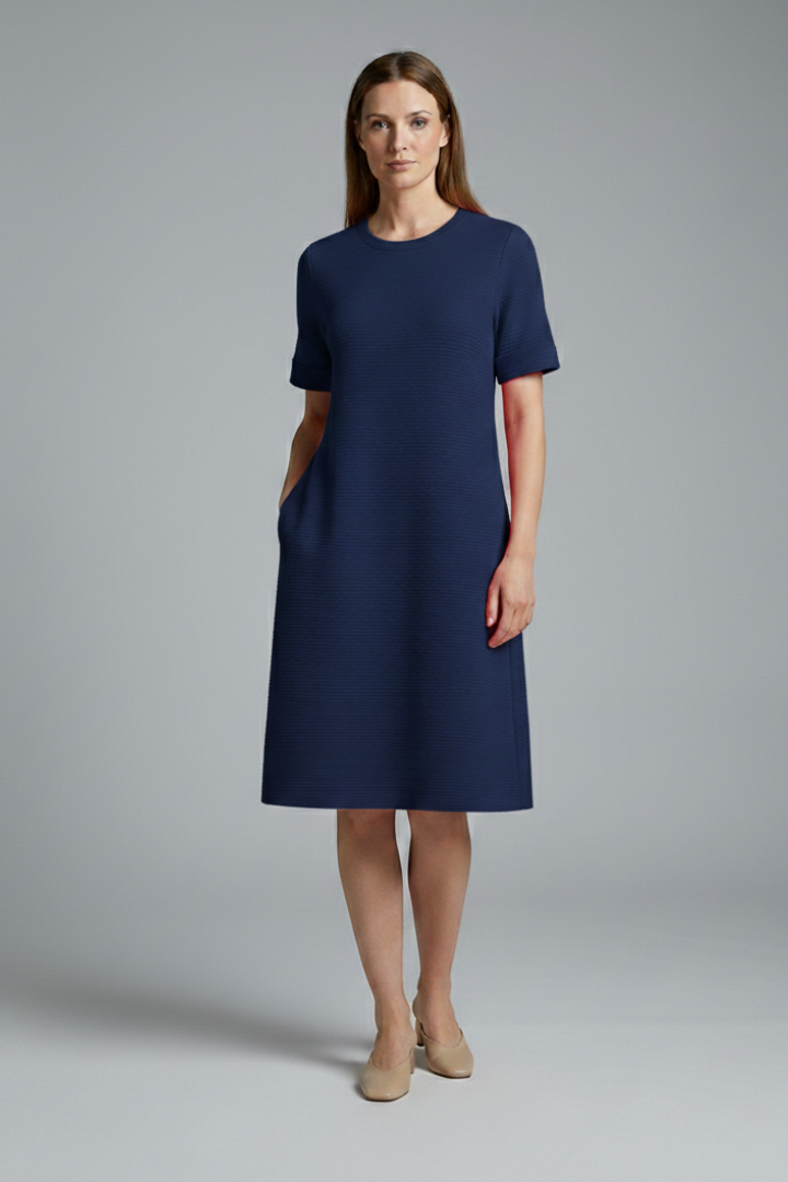 Women's Casual Dress with Relaxed Fit and Practical Pockets