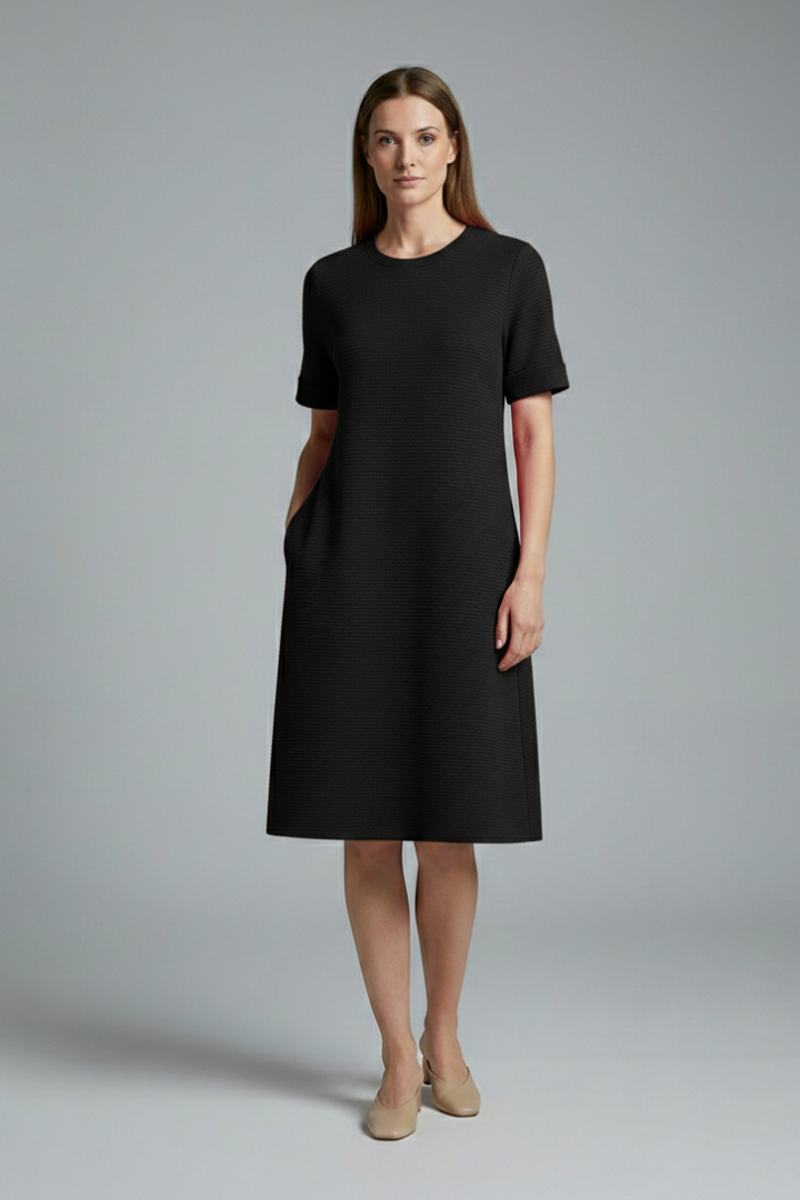 Women's Casual Dress with Relaxed Fit and Practical Pockets