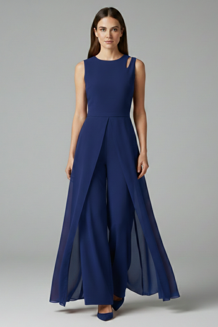 Women's Evening Dress with Slit and Figure-Flattering Fit