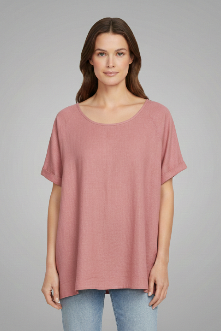 Women's Loose-Fitting T-Shirt with Short Sleeves and Wide Neck