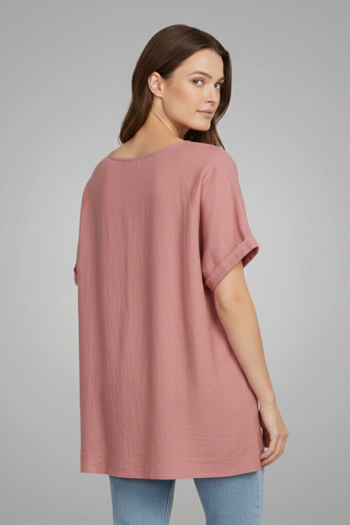 Women's Loose-Fitting T-Shirt with Short Sleeves and Wide Neck