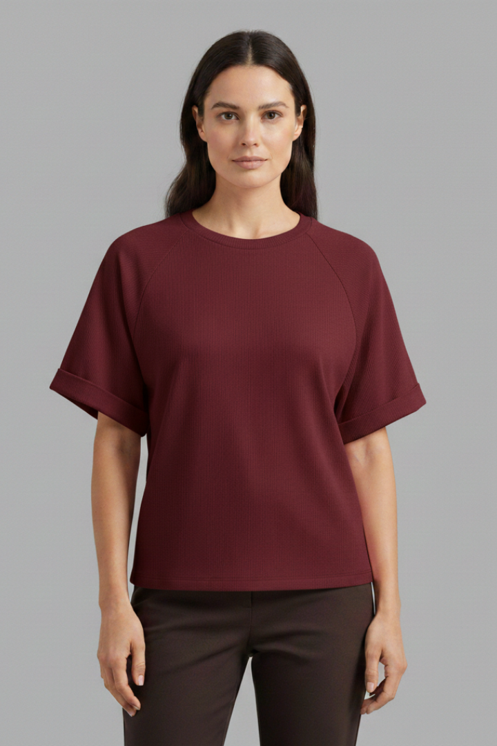 Women’s Oversized T-Shirt with Round Neck and Wide Sleeves