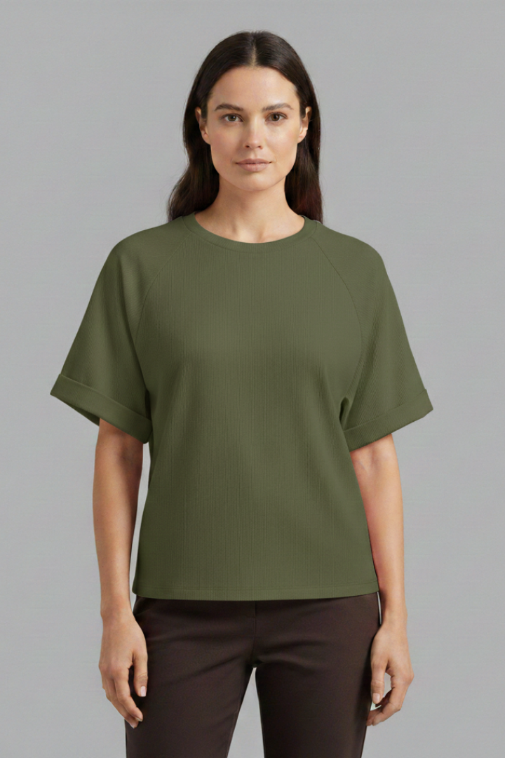 Women’s Oversized T-Shirt with Round Neck and Wide Sleeves