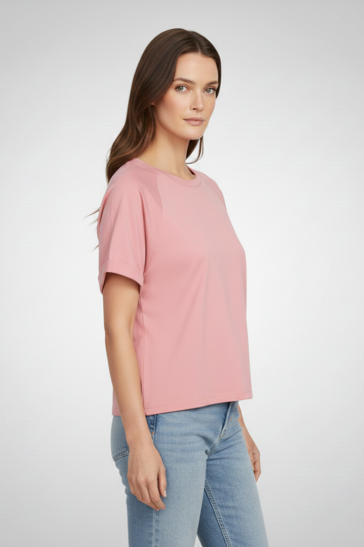 Women's Oversized T-shirt with Short Sleeves and Round Neck