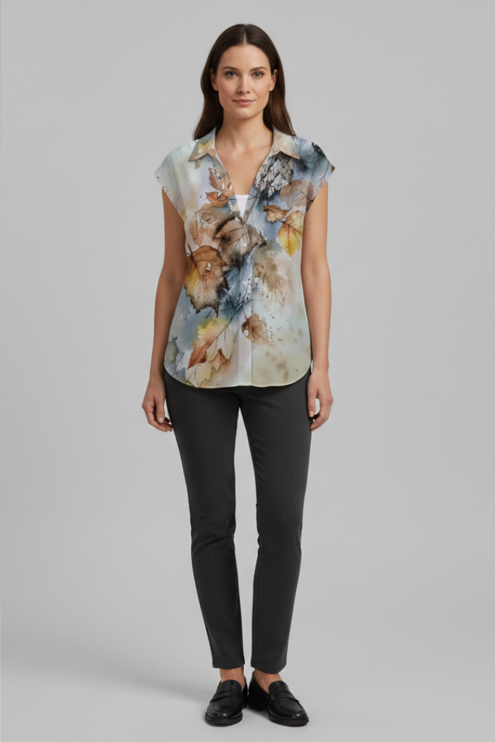 Women’s Summer Top with Collared Neckline and Button Fastening