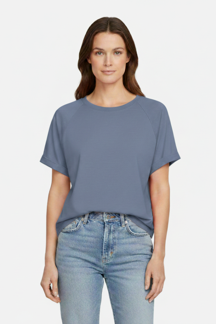 Women's T-shirt with Round Neck and Short Sleeves